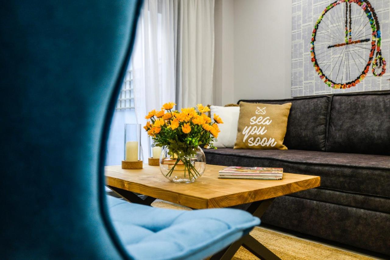 Apartment Your Away From In Erectheium Athens
